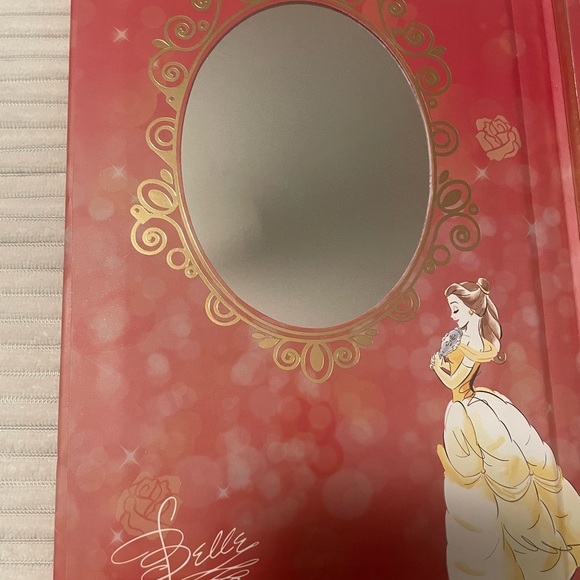 Disney - Picture 3 of 11